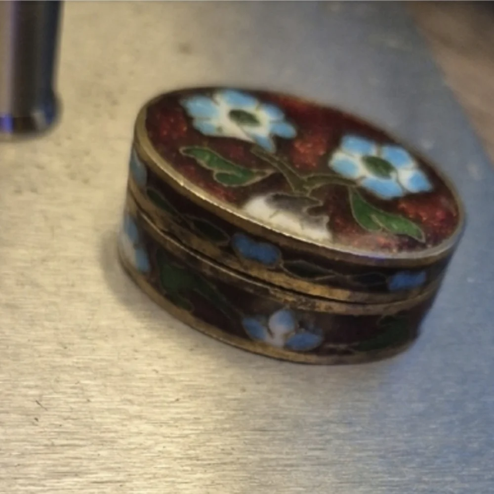 Source Unknown Red Enamel Floral Cloisonné Mini Jewelry Trinket Box